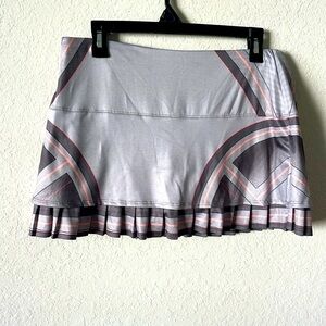 K-Swiss size L skort tennis , very beautiful colors